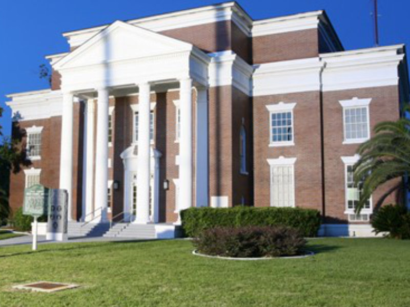 Wewahitchka Courthouse Photo